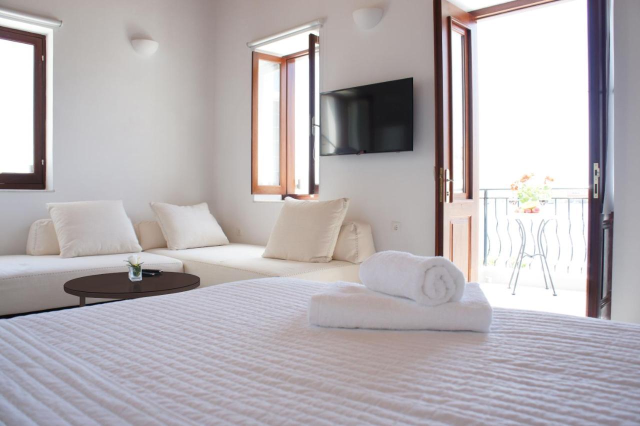 Aegean View Villas Chalki Town Esterno foto